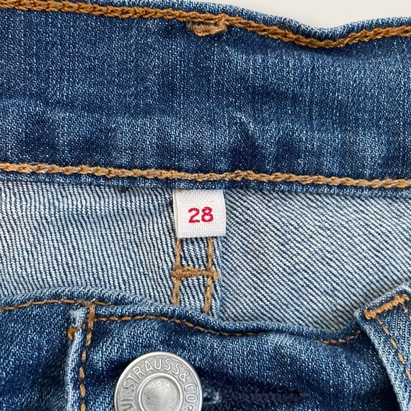 Levis denim shorts size 28 30” - Picture 3 of 4